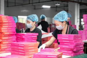 custom cosmetic box manufacturer